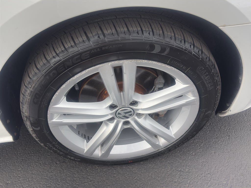 2013 Volkswagen Passat TDI SEL Premium