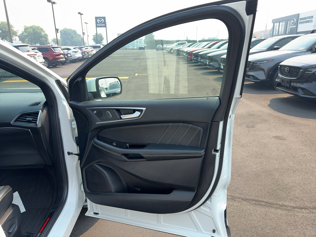 2020 Ford Edge ST