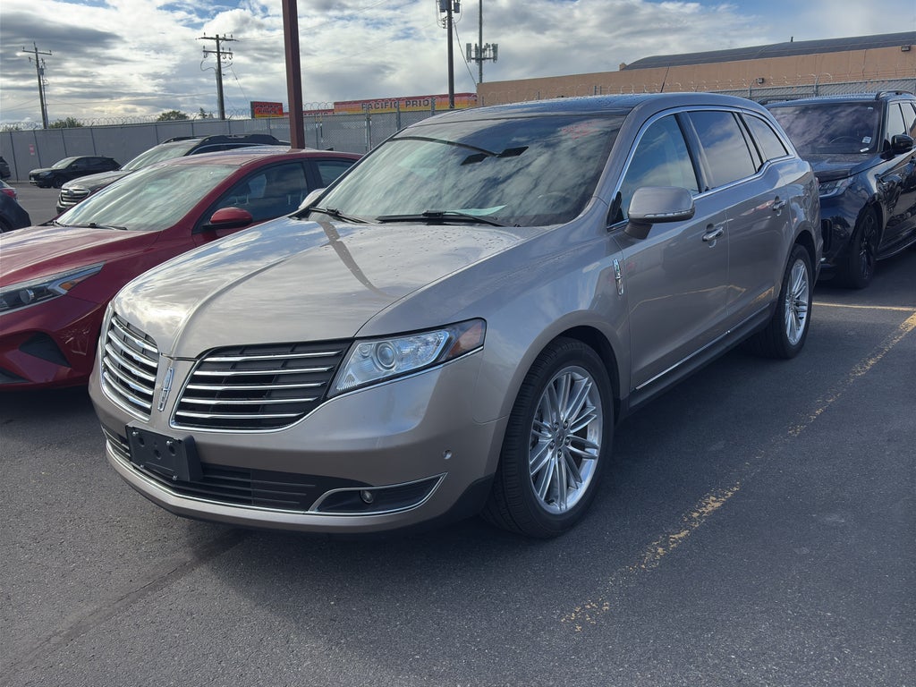 2018 Lincoln MKT Reserve