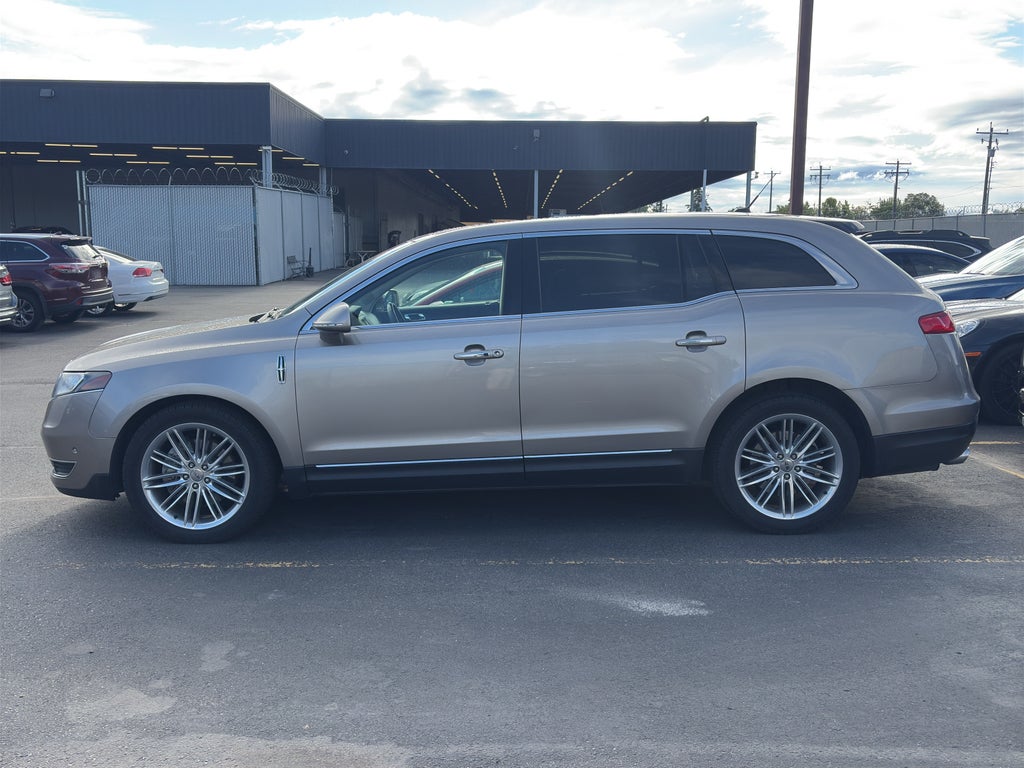 2018 Lincoln MKT Reserve