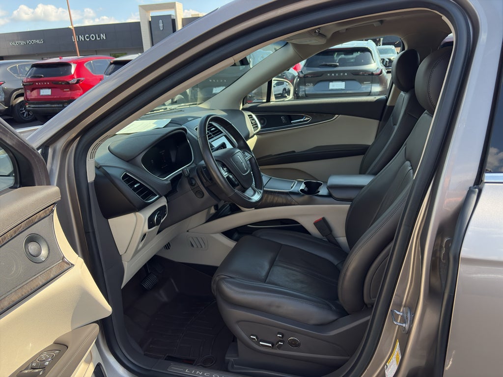 2019 Lincoln Nautilus Reserve