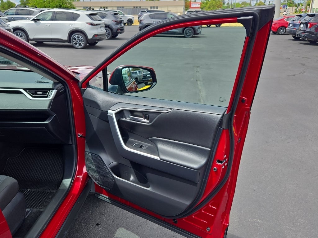 2025 Toyota RAV4 Hybrid Hybrid XLE