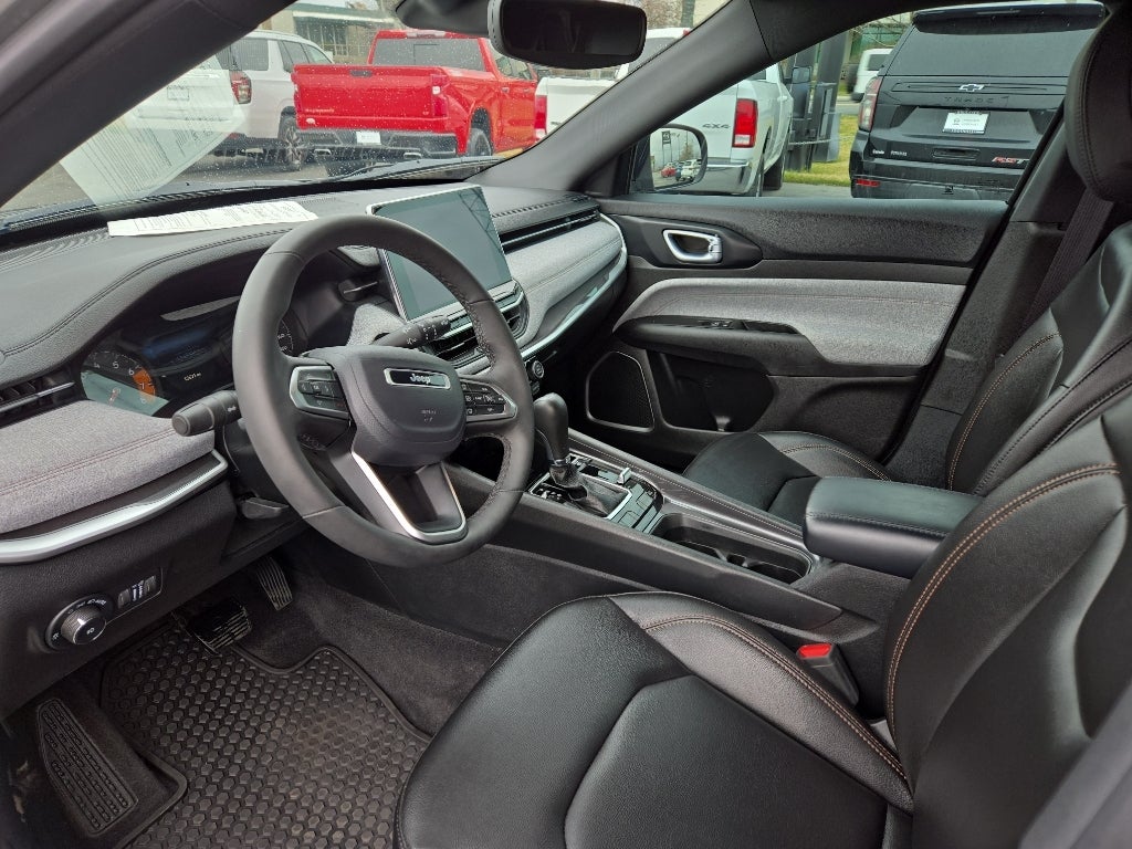 2023 Jeep Compass Latitude Lux