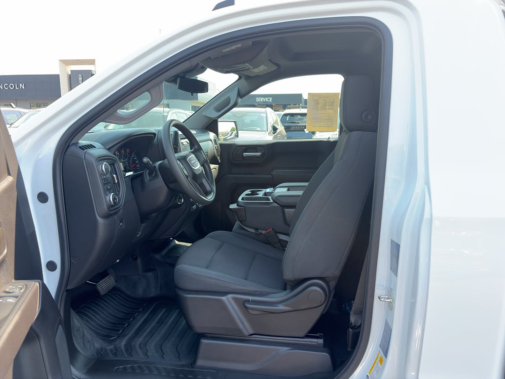 2024 GMC Sierra Pro