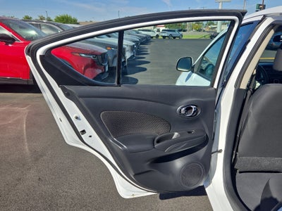 2013 Nissan Versa SV
