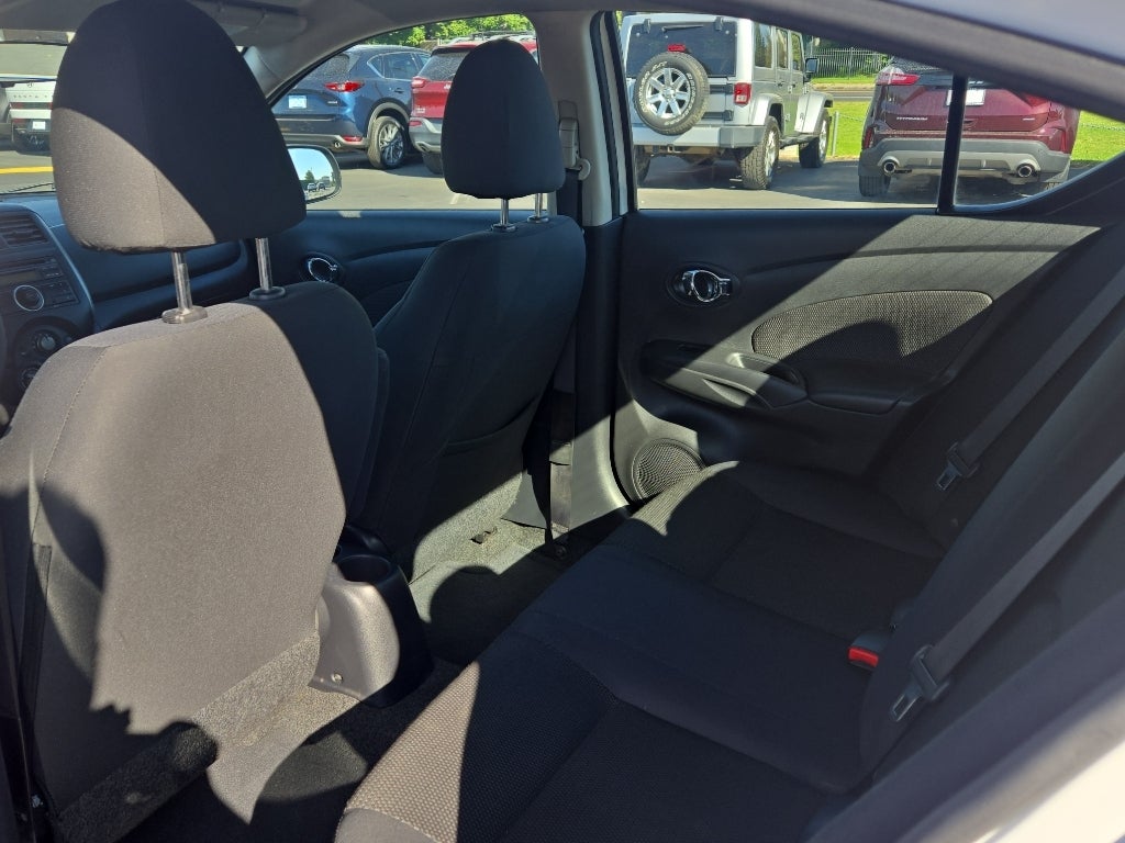 2013 Nissan Versa SV