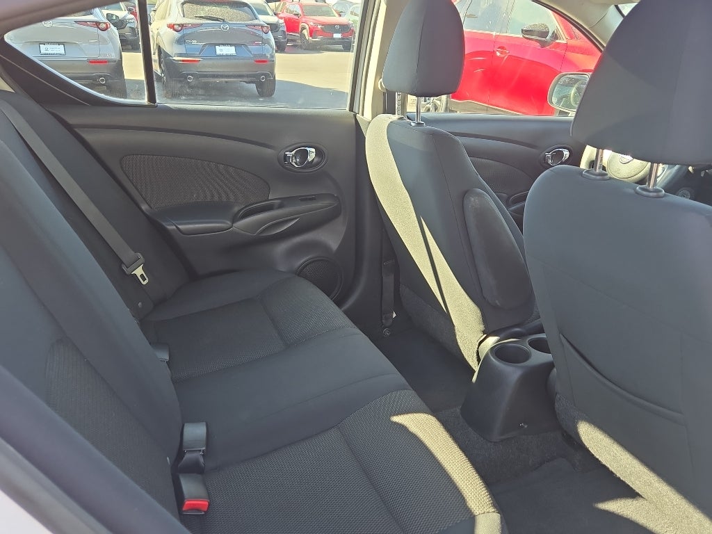 2013 Nissan Versa SV