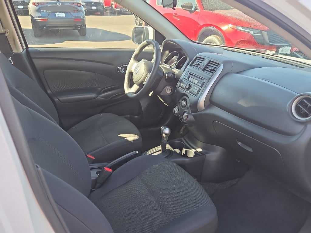2013 Nissan Versa SV