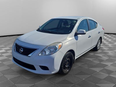 2013 Nissan Versa SV