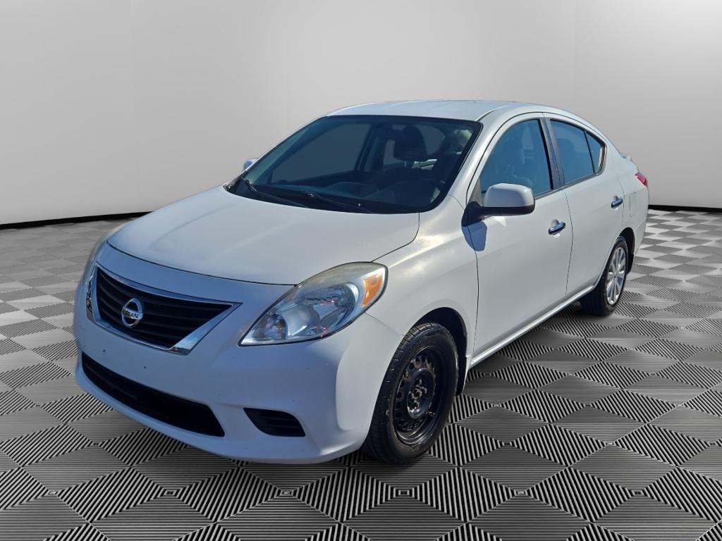 2013 Nissan Versa SV