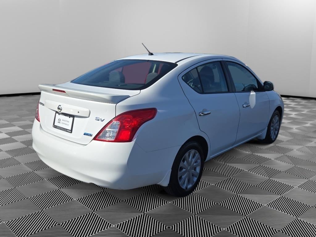 2013 Nissan Versa SV