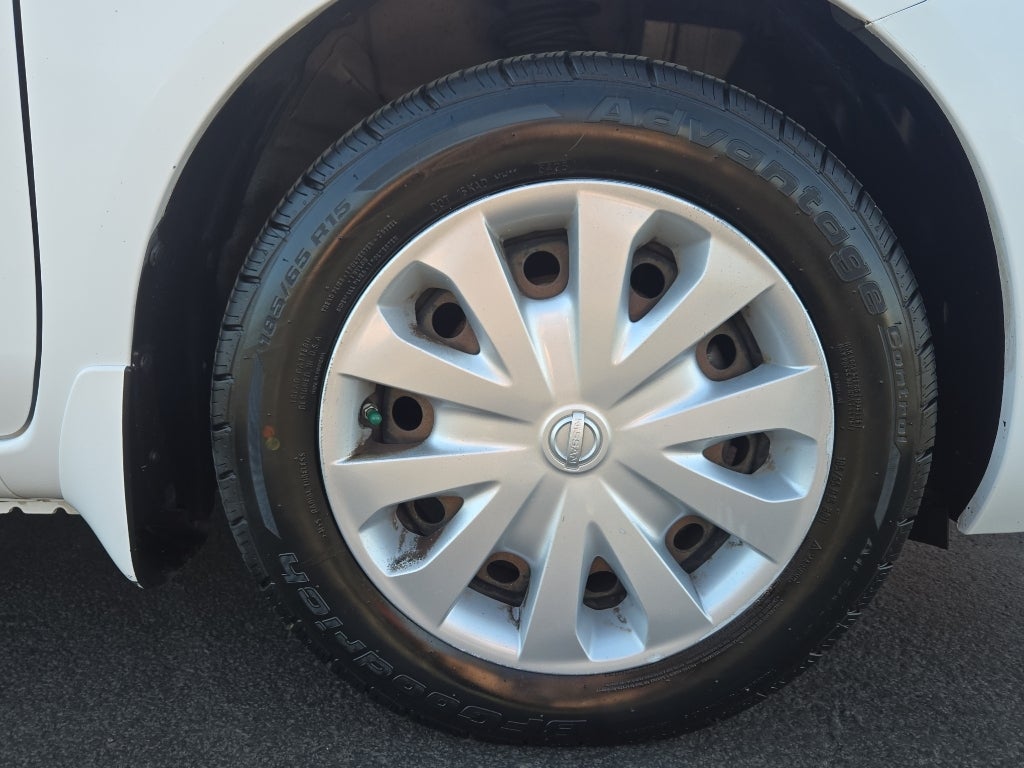 2013 Nissan Versa SV