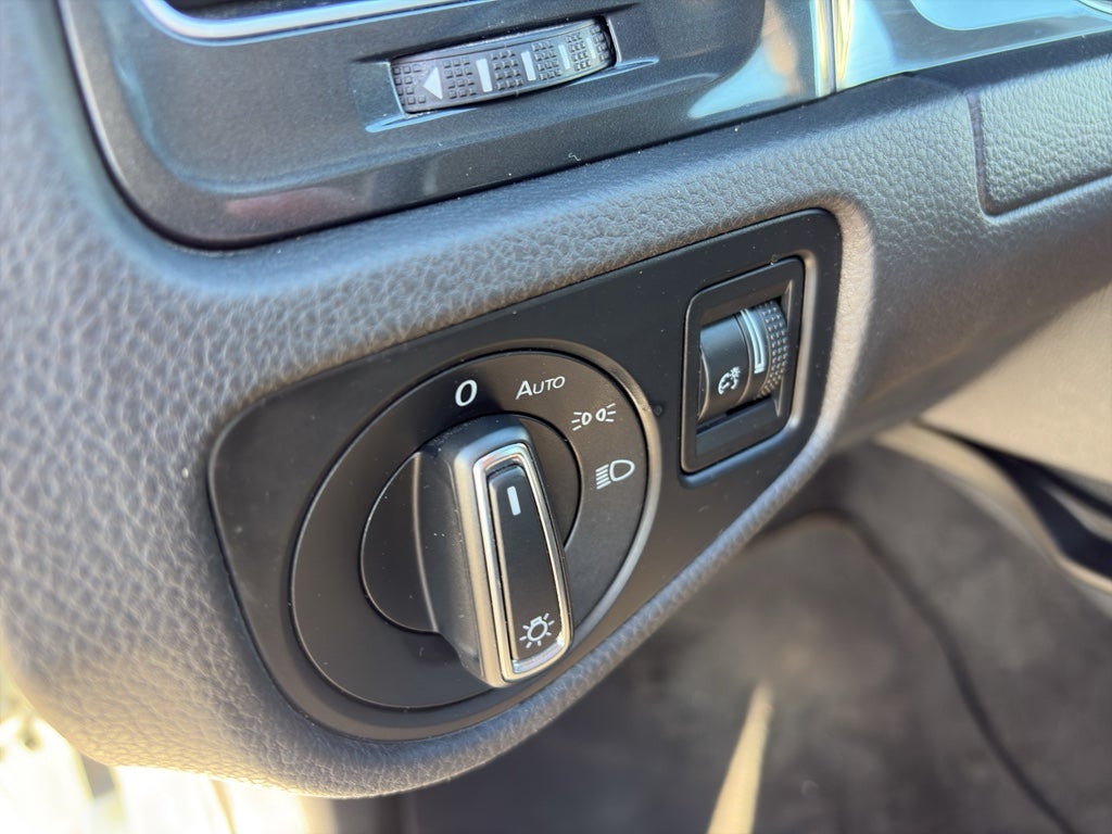 2018 Volkswagen Golf SportWagen S