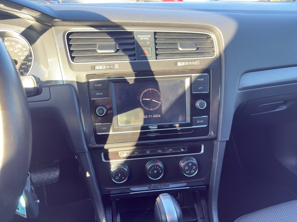 2018 Volkswagen Golf SportWagen S