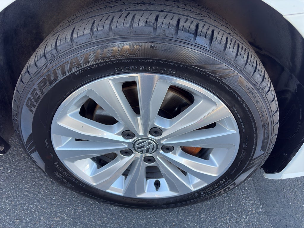 2018 Volkswagen Golf SportWagen S