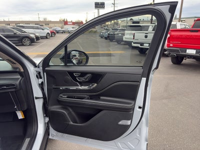 2025 Lincoln Corsair Premiere