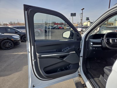 2025 Lincoln Navigator L Reserve