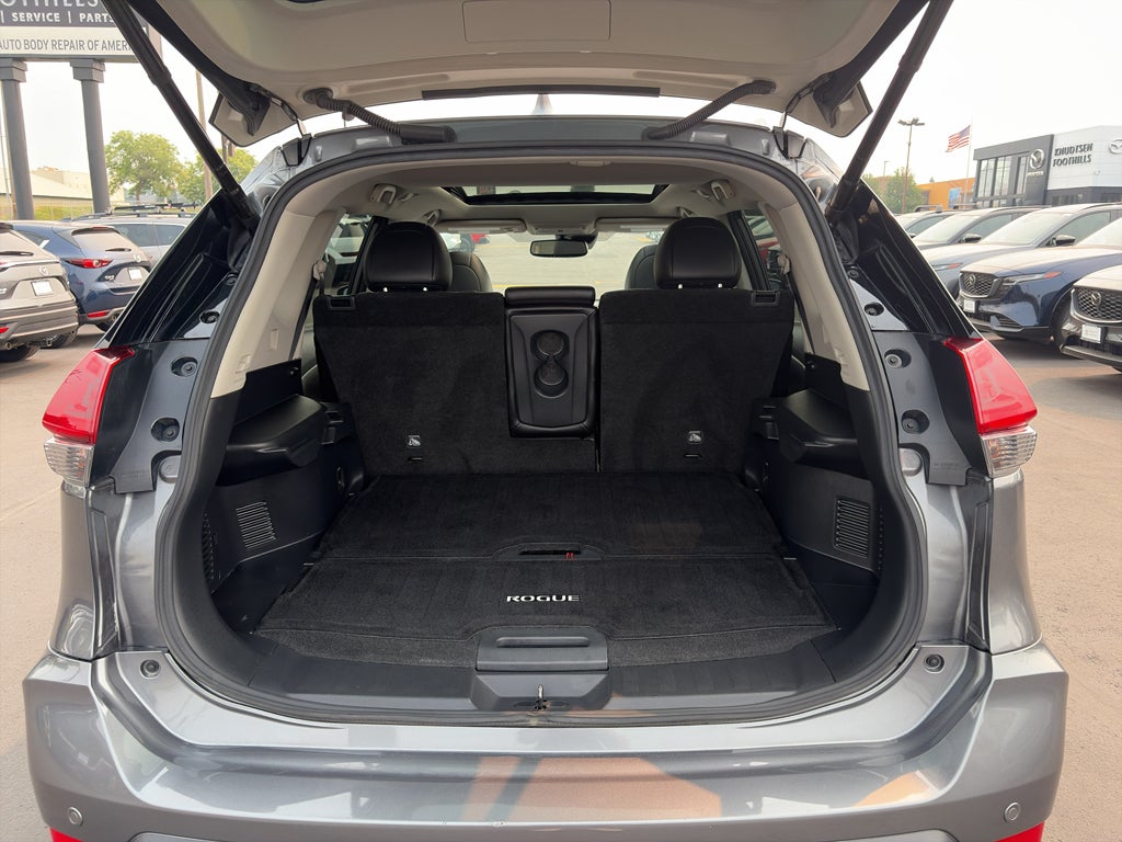 2020 Nissan Rogue SL