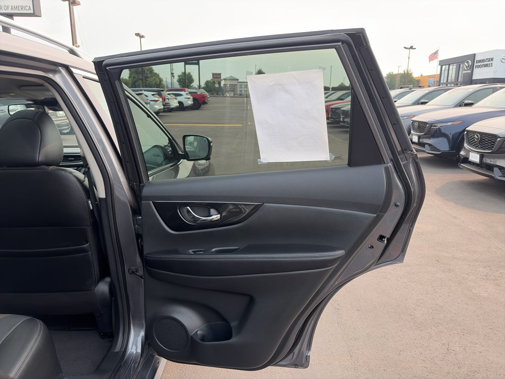 2020 Nissan Rogue SL