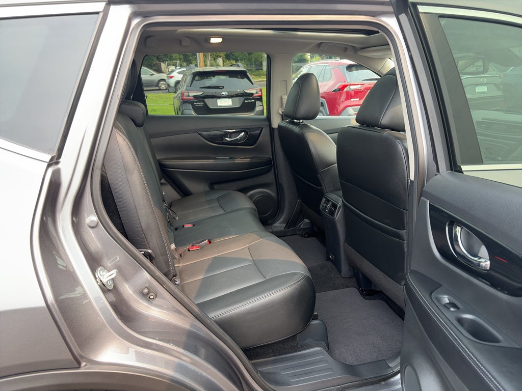 2020 Nissan Rogue SL