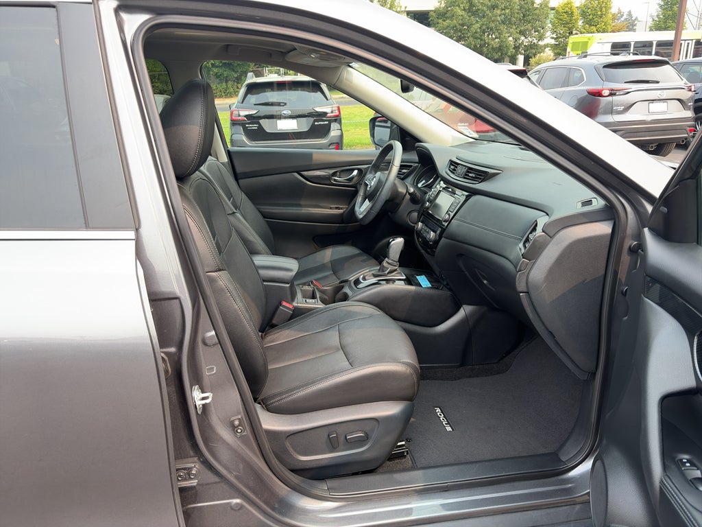 2020 Nissan Rogue SL
