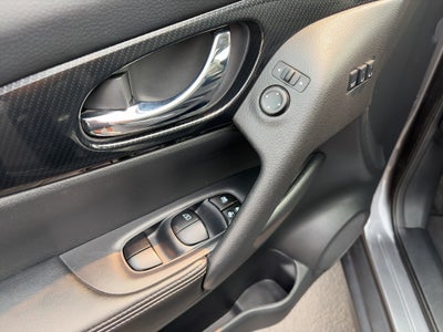 2020 Nissan Rogue SL