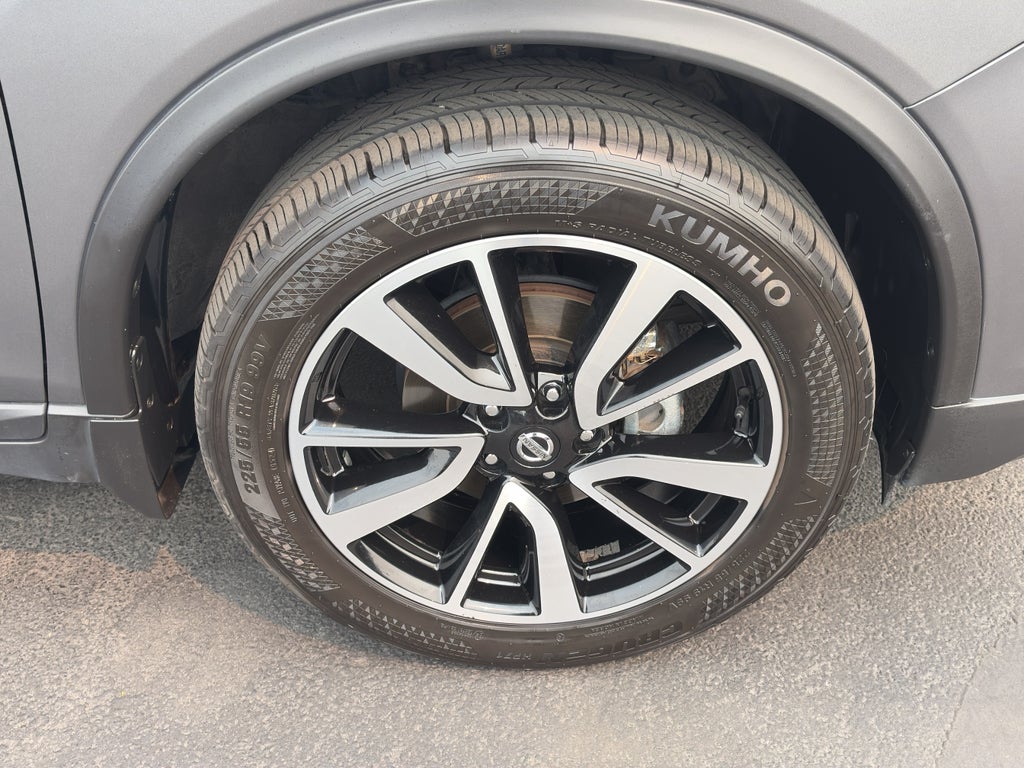 2020 Nissan Rogue SL