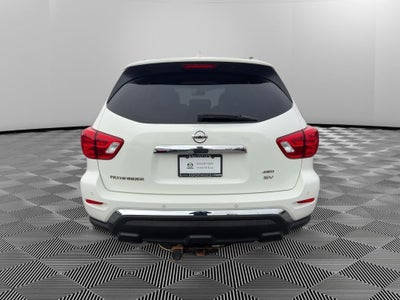 2020 Nissan Pathfinder SV