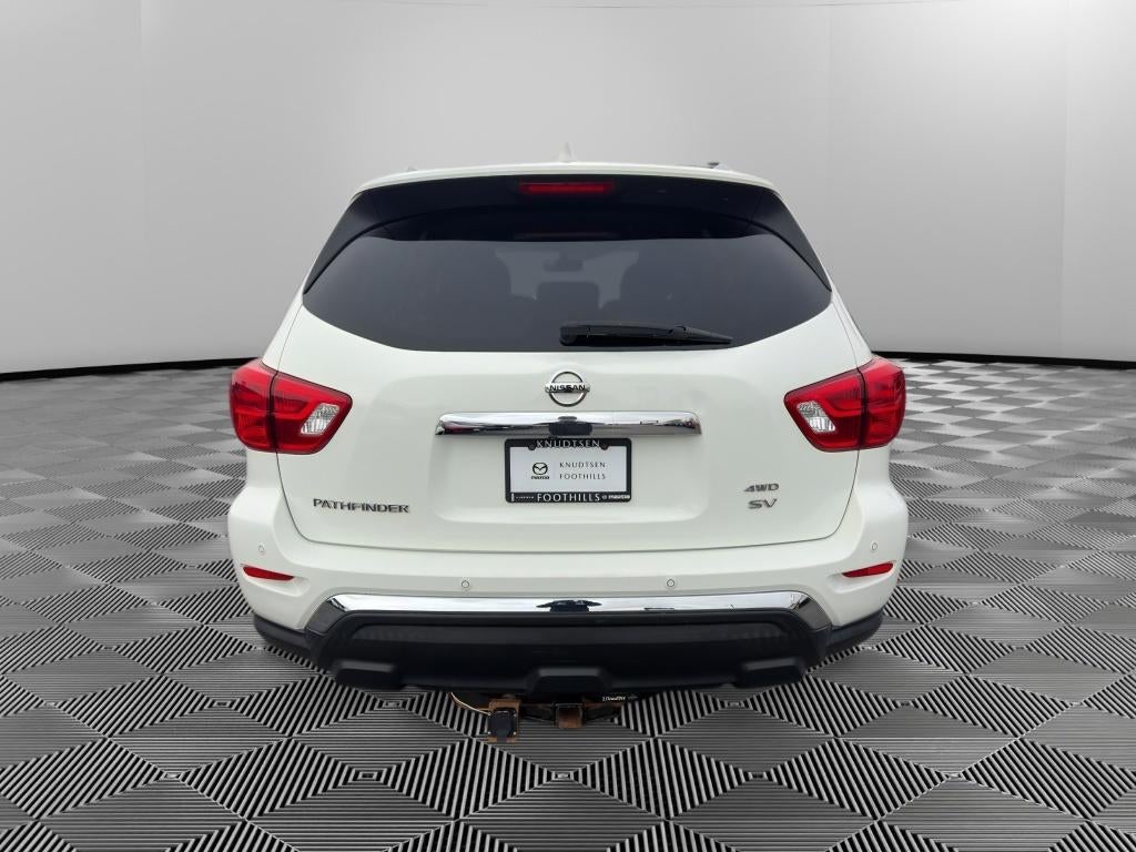 2020 Nissan Pathfinder SV