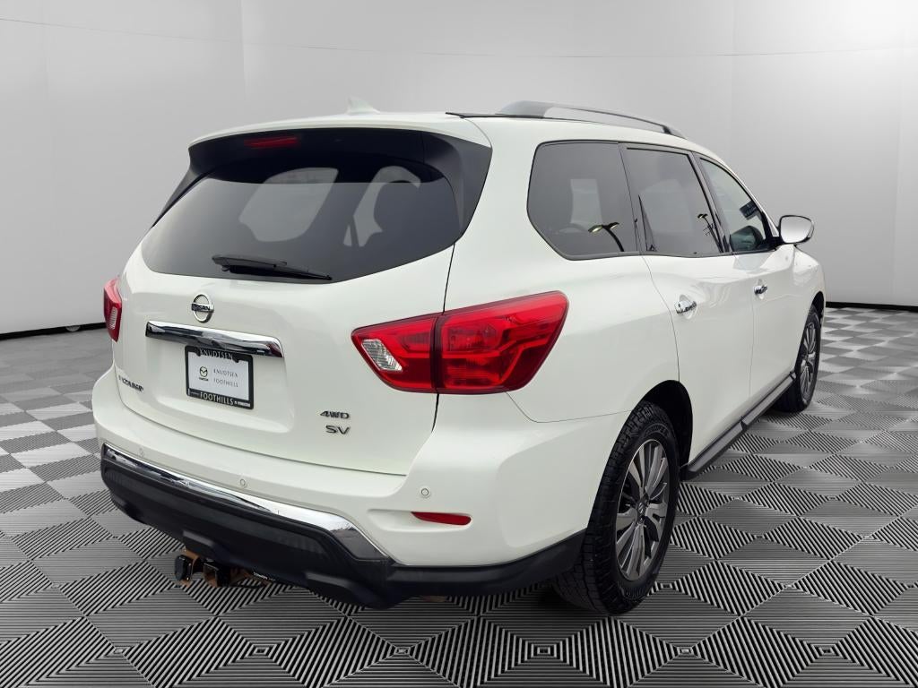 2020 Nissan Pathfinder SV