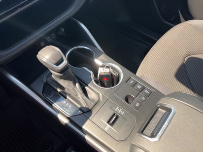 2023 Toyota Highlander Hybrid Hybrid LE