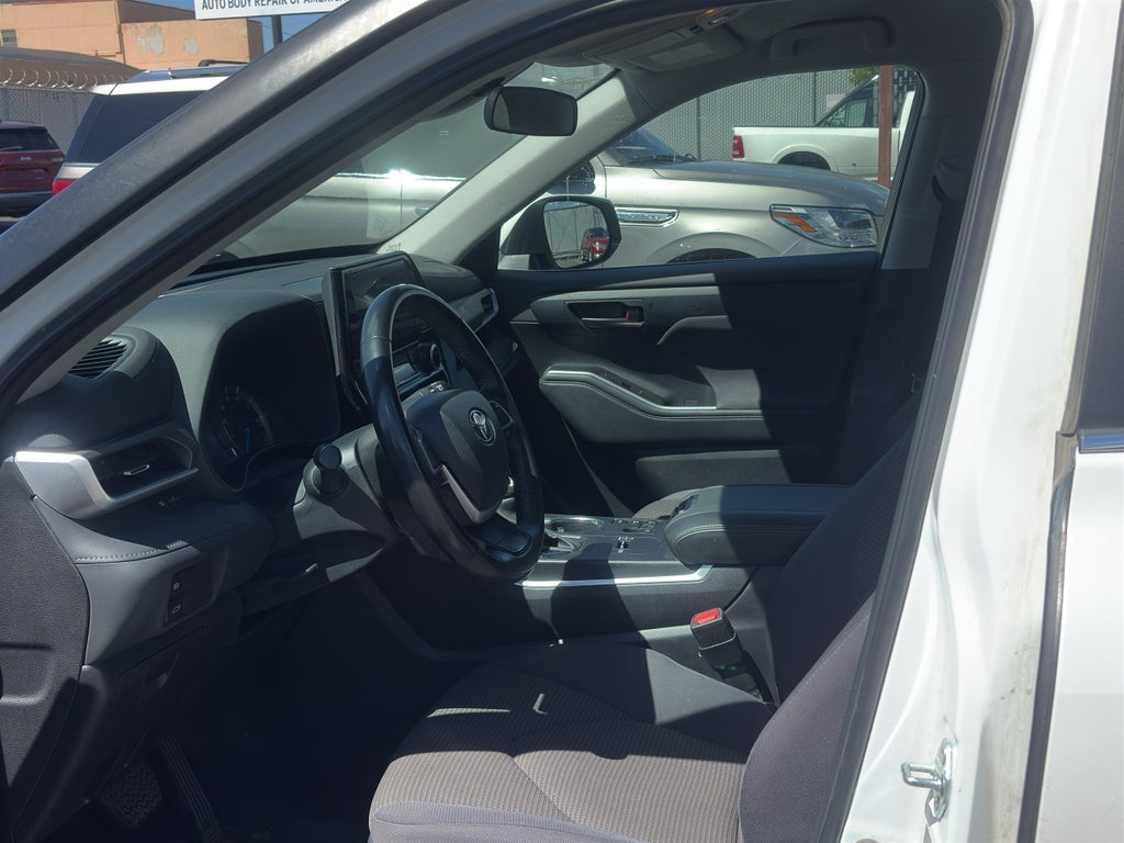 2023 Toyota Highlander Hybrid Hybrid LE