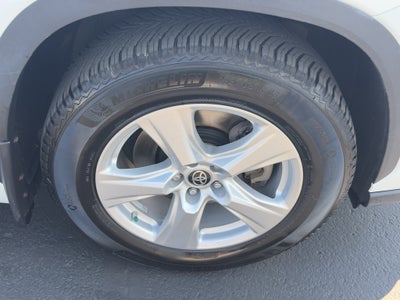 2023 Toyota Highlander Hybrid Hybrid LE