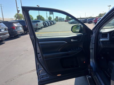 2019 Toyota Highlander Hybrid Limited Platinum