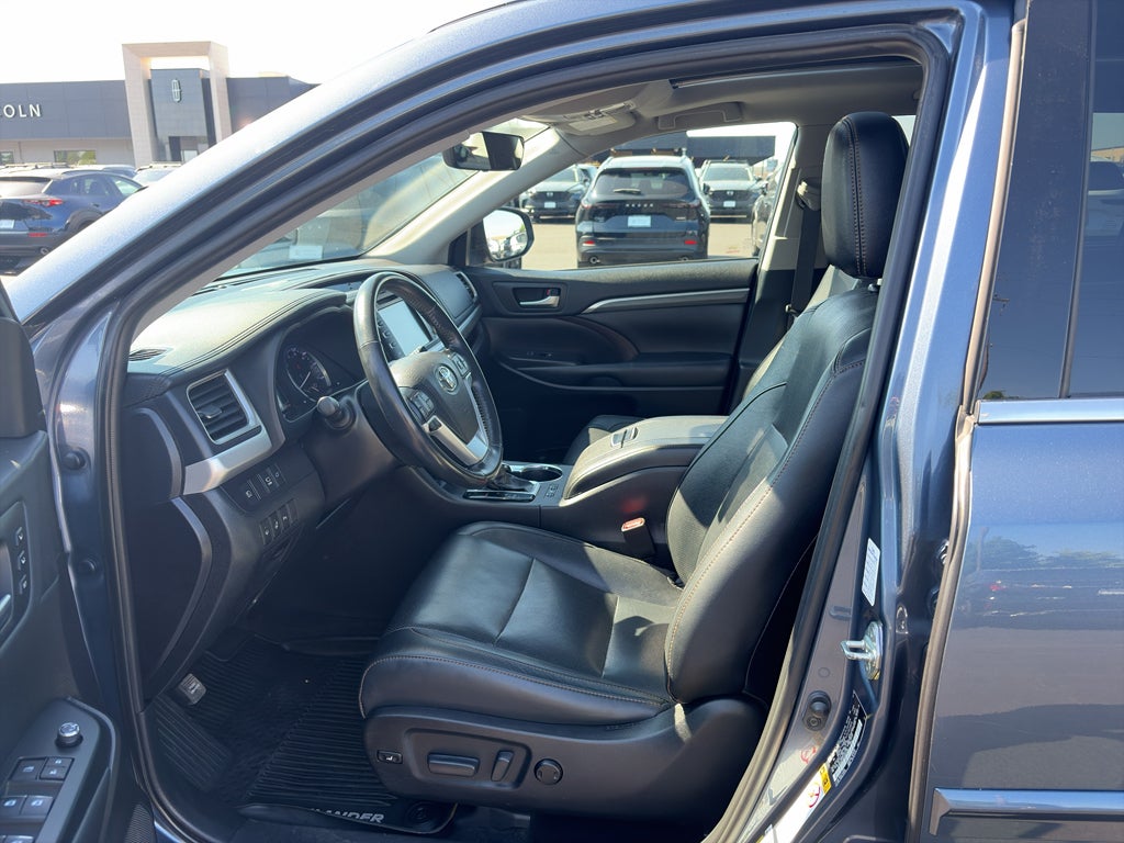 2019 Toyota Highlander Hybrid Limited Platinum
