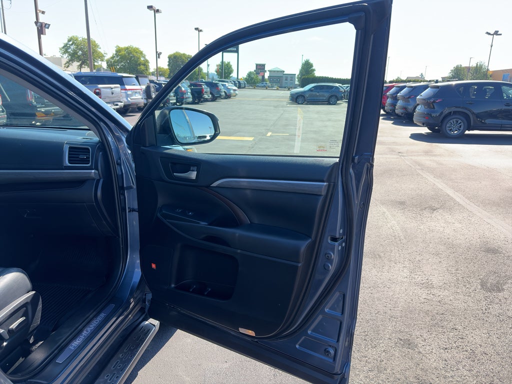 2019 Toyota Highlander Hybrid Limited Platinum