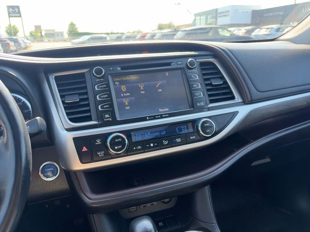 2019 Toyota Highlander Hybrid Limited Platinum