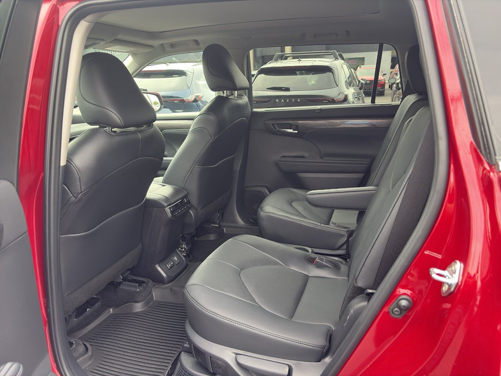 2025 Toyota Highlander Hybrid Hybrid Platinum