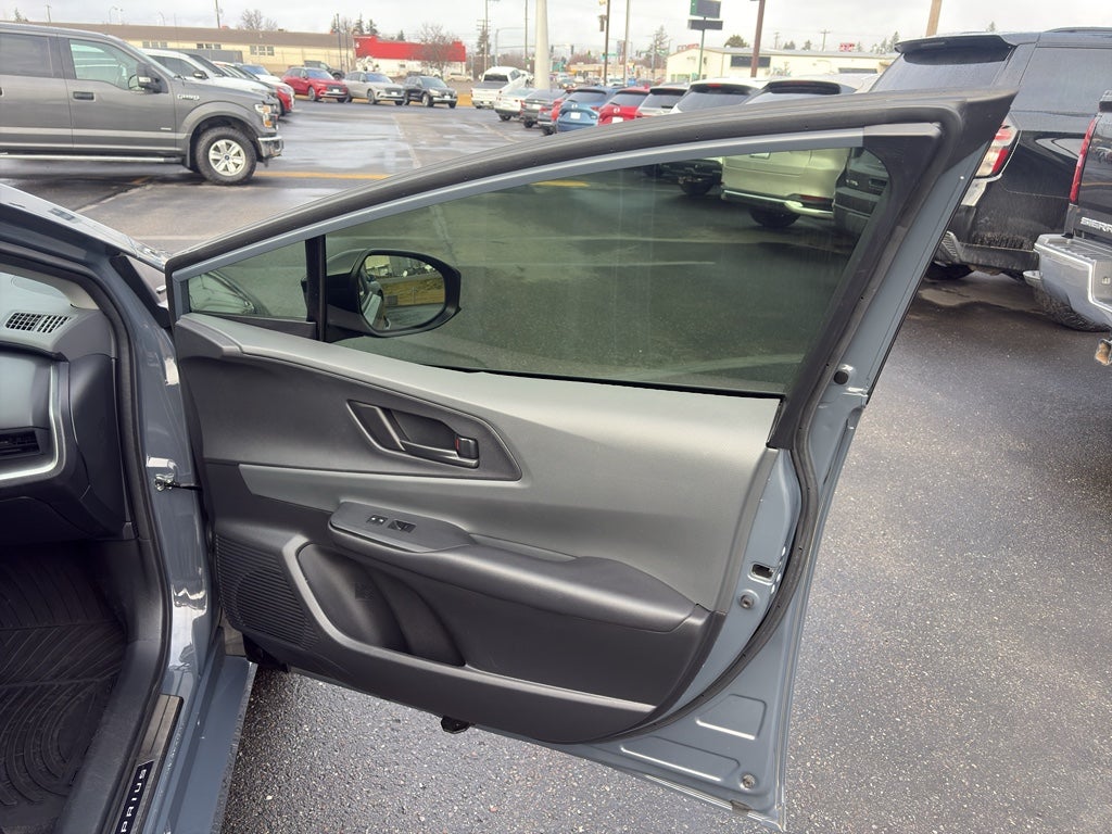 2024 Toyota Prius LE