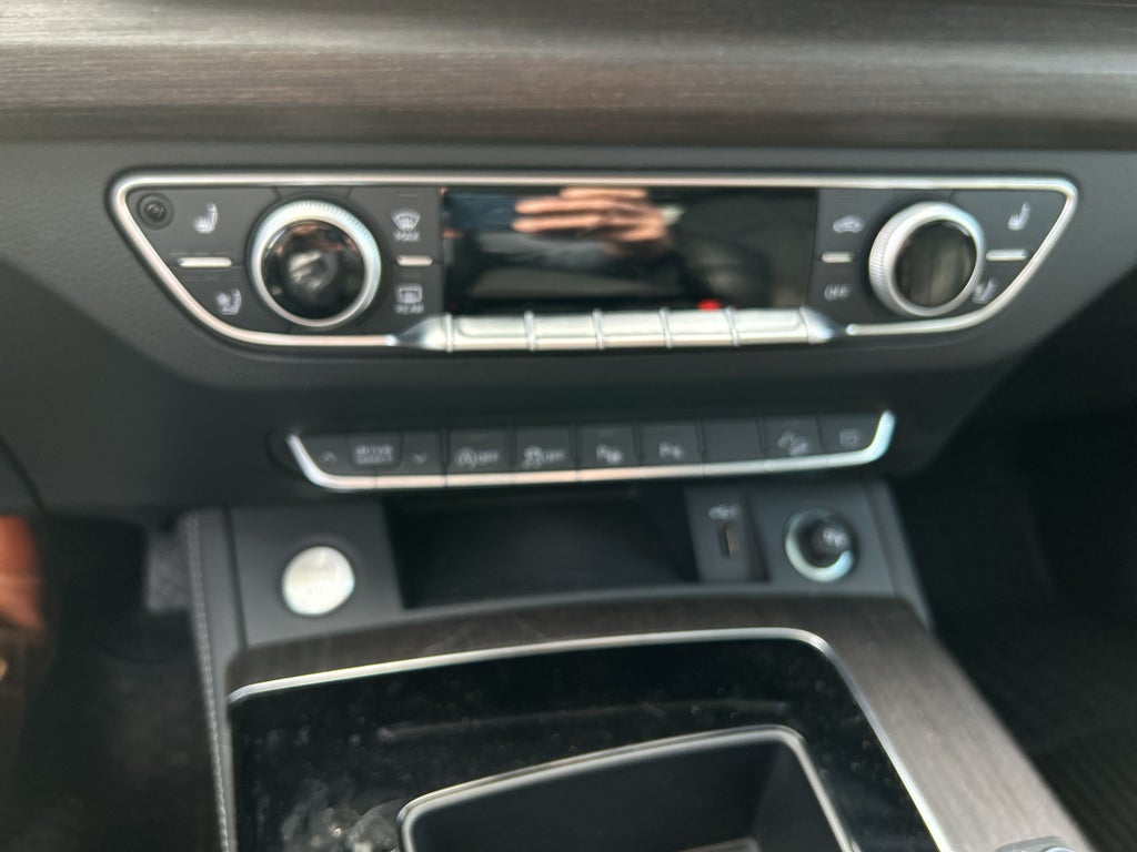 2025 Audi Q5 S line Prestige