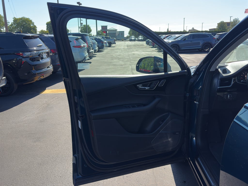 2019 Audi Q7 Premium Plus