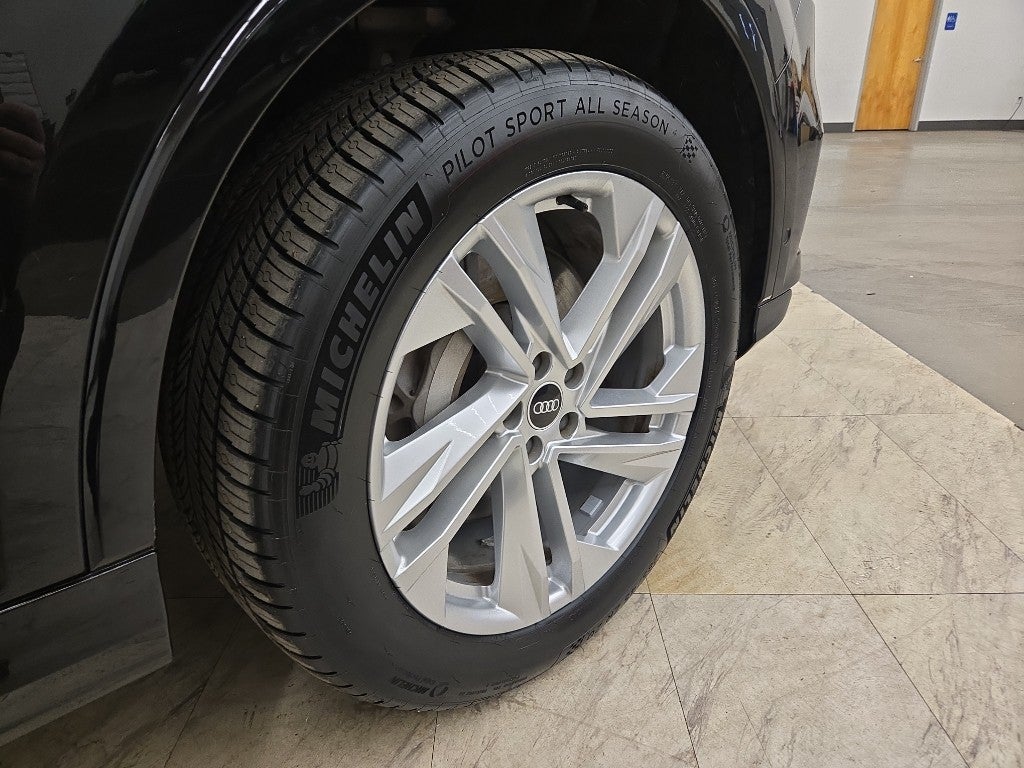 2021 Audi Q7 Premium Plus