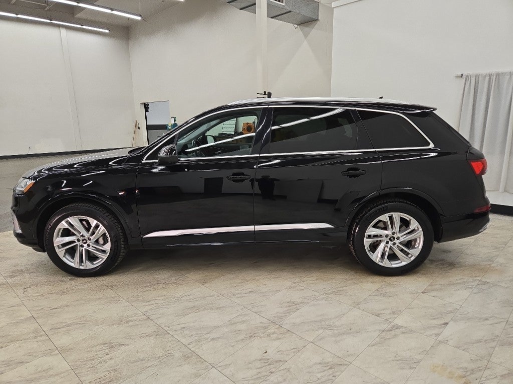 2021 Audi Q7 Premium Plus