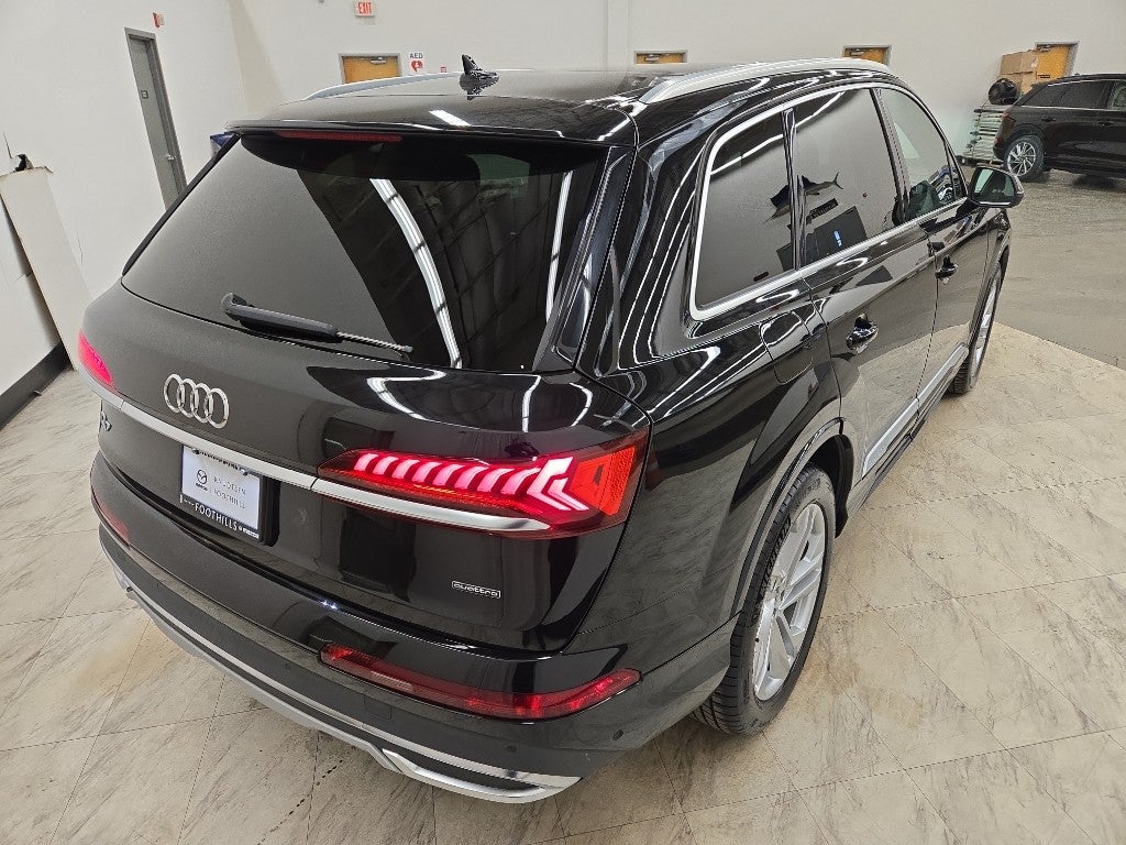 2021 Audi Q7 Premium Plus