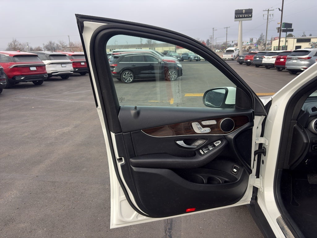 2020 Mercedes-Benz GLC 300 4MATIC®