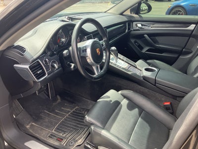 2016 Porsche Panamera 4